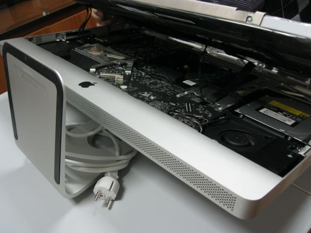 �������� Apple iMac ���������� ������� � ��������