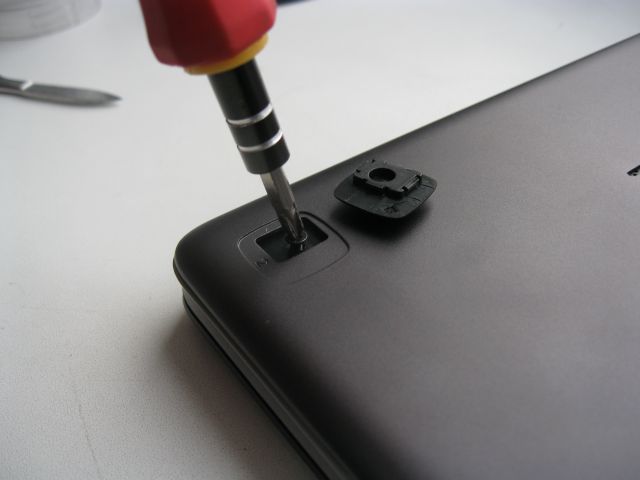 Ультрабук Lenovo U310 откручиваем винты