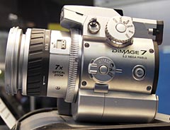 �������� ����������� Dimage-7